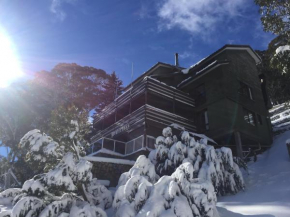 Winterhaus Lodge Thredbo Village